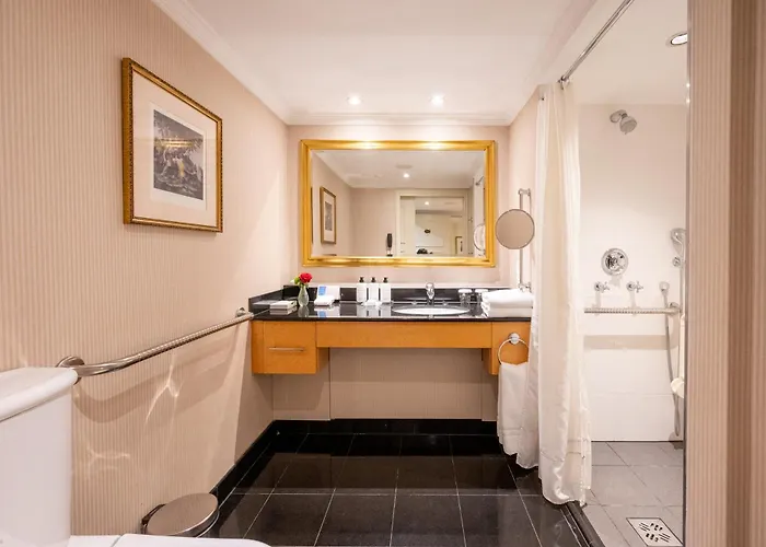 Intercontinental By Ihg 5*