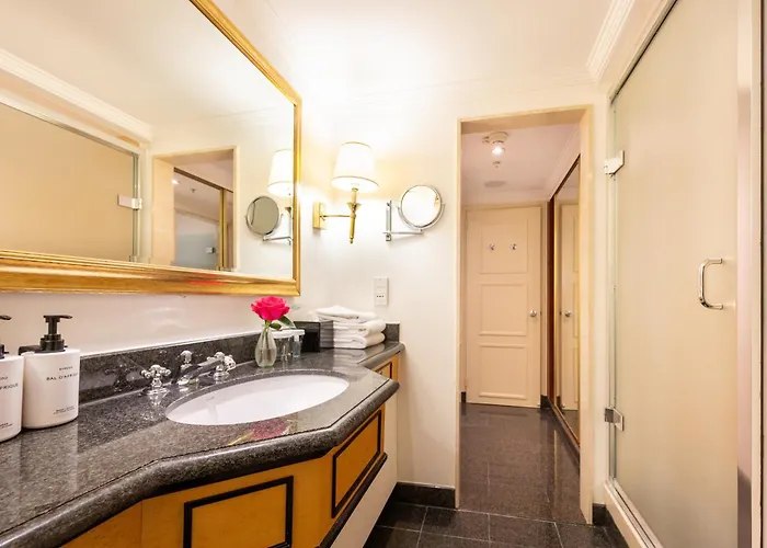 Intercontinental By Ihg