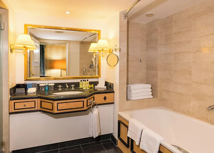 Intercontinental By Ihg Hotel 5*