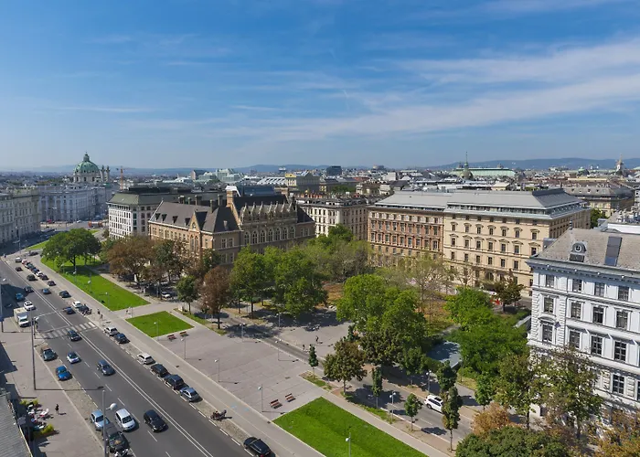 Intercontinental By Ihg 5*